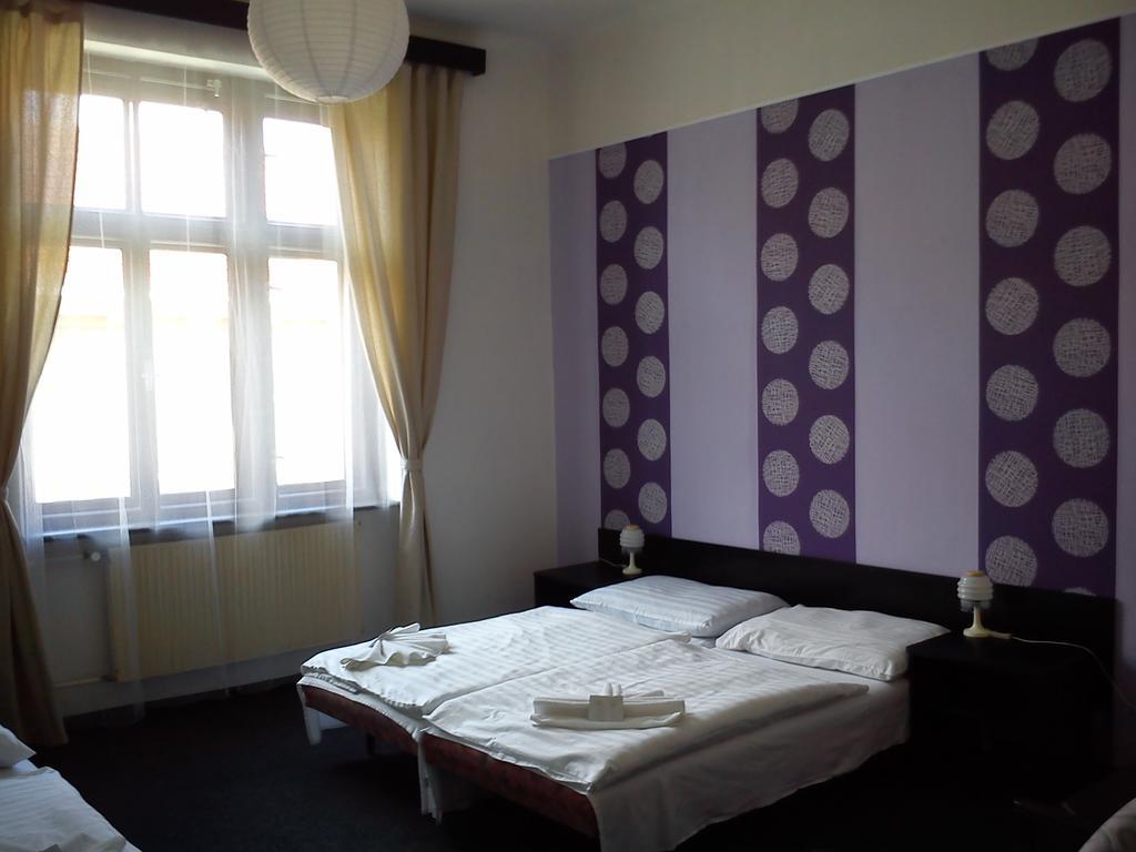 Hotel Pyramida Brünn  Kültér fotó