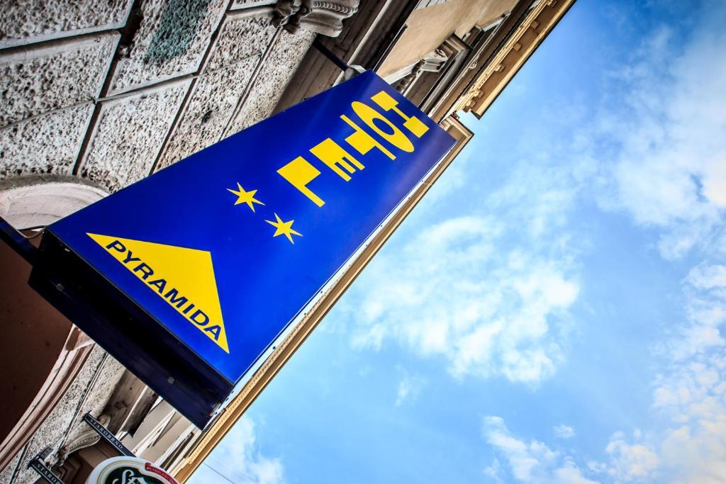 Hotel Pyramida Brünn  Kültér fotó