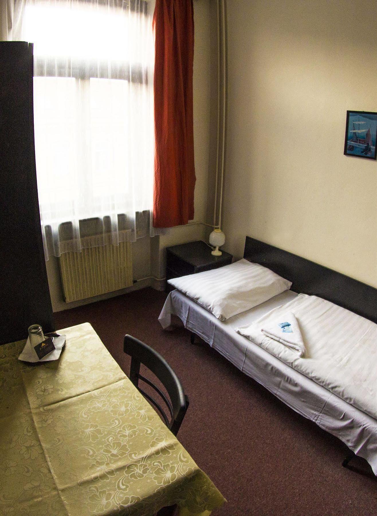 Hotel Pyramida Brünn  Kültér fotó